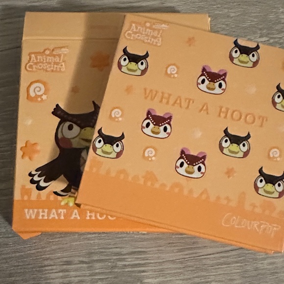 NWOT Colourpop Glam Eyeshadow Quad - Picture 3 of 3